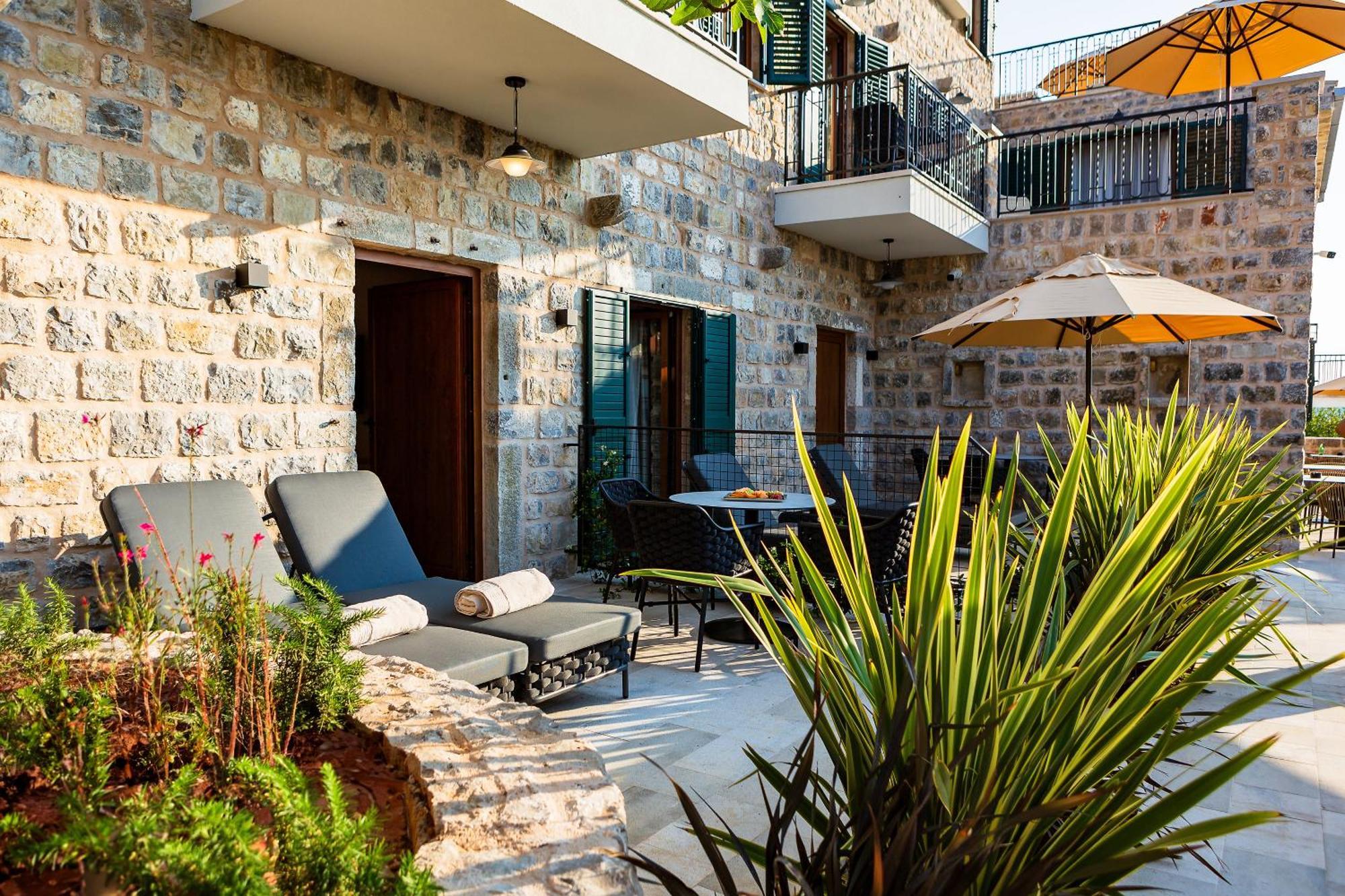 Boutique Ruzmarin & Garden By Aycon Budva
