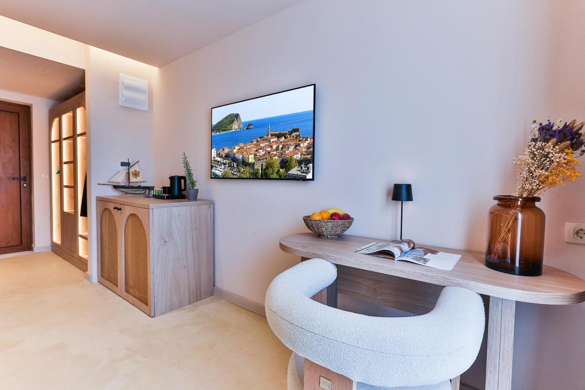 Boutique Ruzmarin & Garden By Aycon Budva