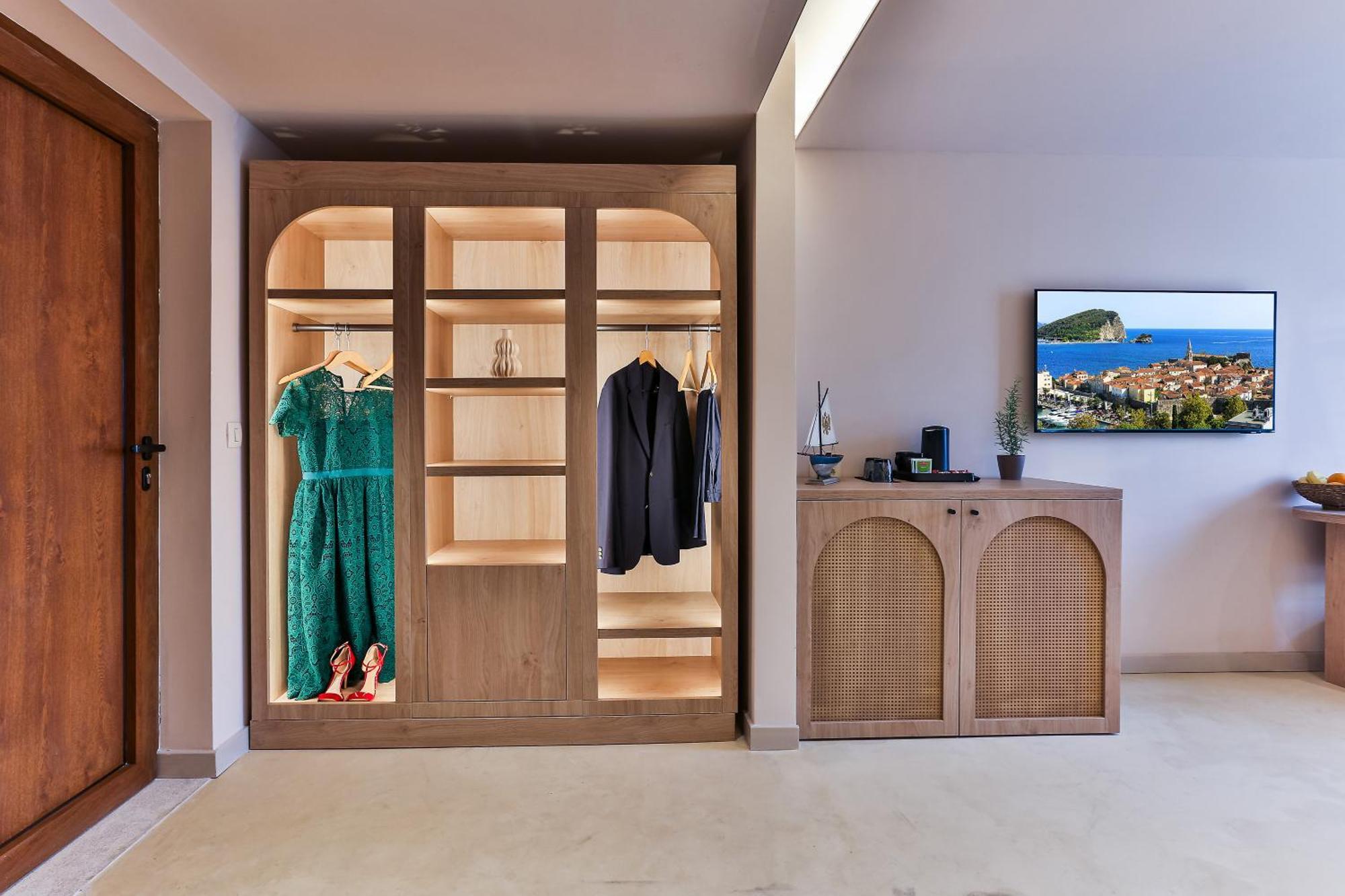 Boutique Ruzmarin & Garden By Aycon 4* Budva